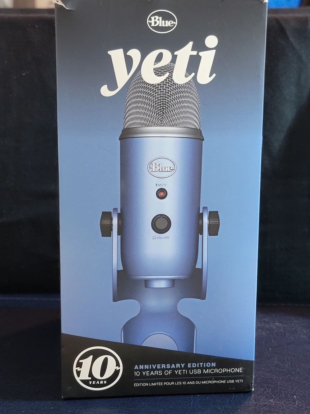 Yeti USB Microphone in Metallic Blue